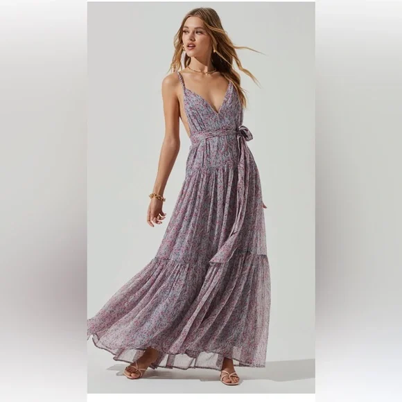 eartha floral maxi dress ASTR the Label Eartha Floral Maxi Dress Size Medium Multicolor Floral Pink